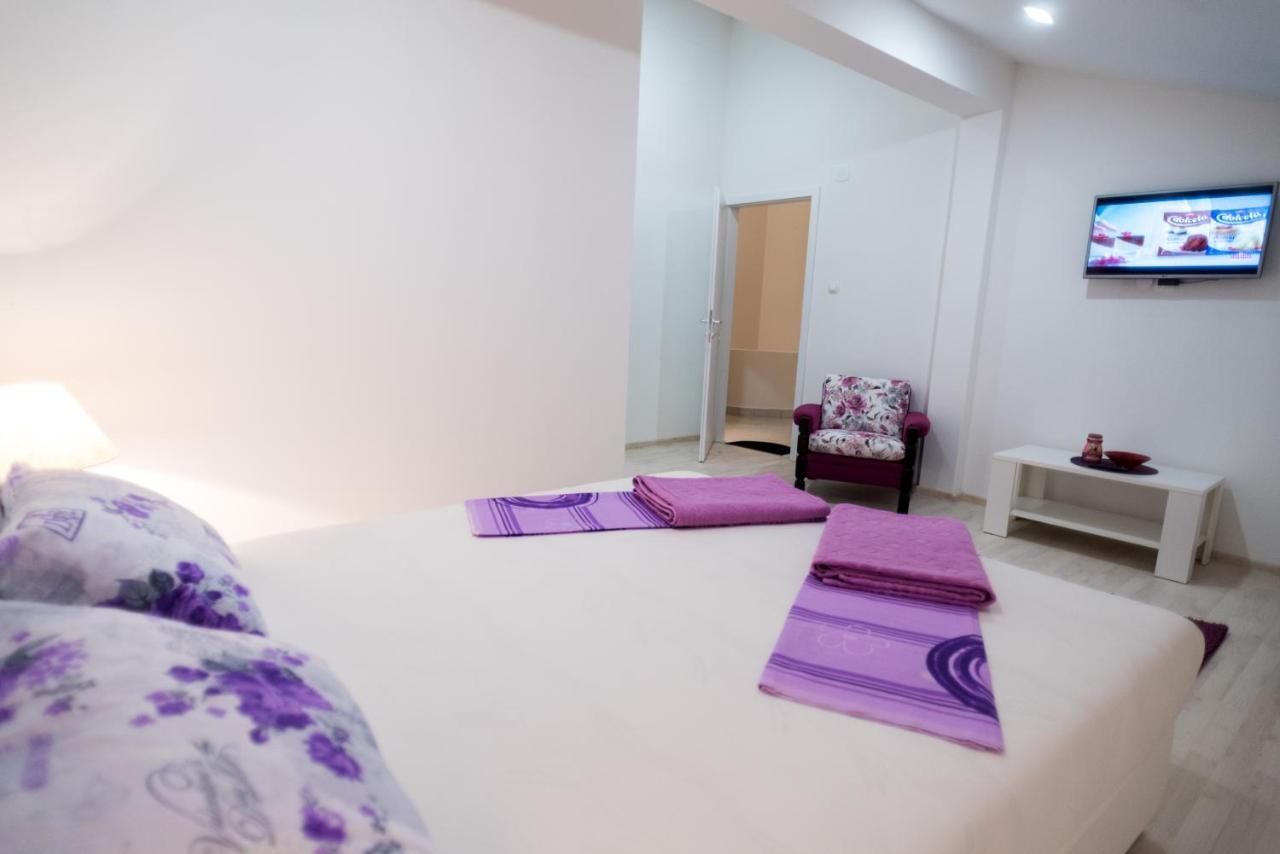 Purple Rooms Mostar Buitenkant foto